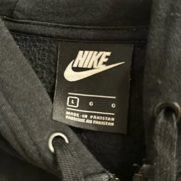 Women’s NIKE zip jacket - Picture 2 of 4